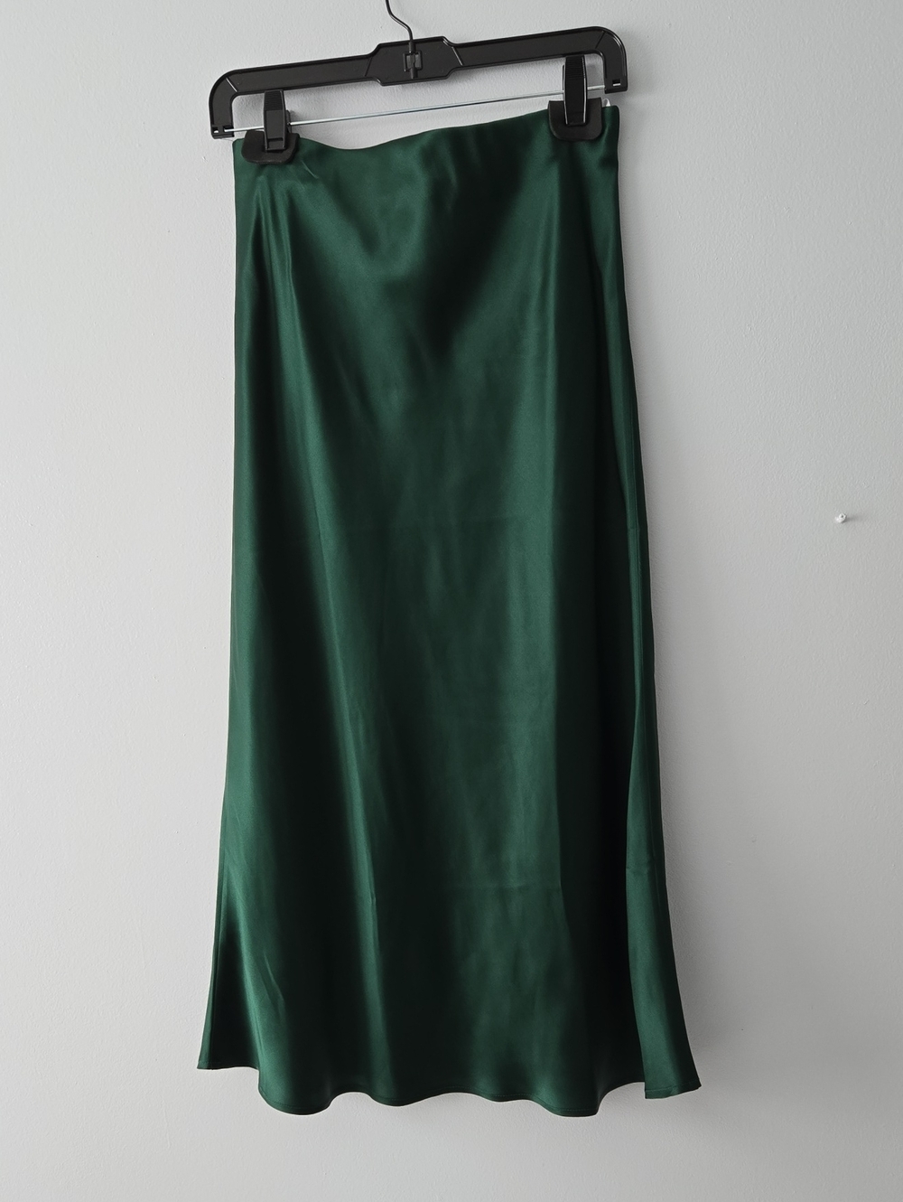 Nwot Silky Silky Emerald Green Bias-Cut Skirt, Large